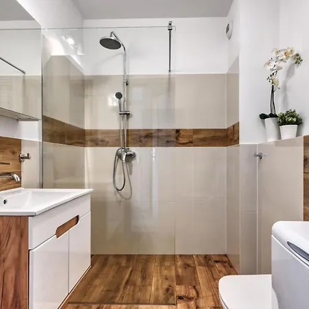 Ogrodnicza, Sun & Snow *